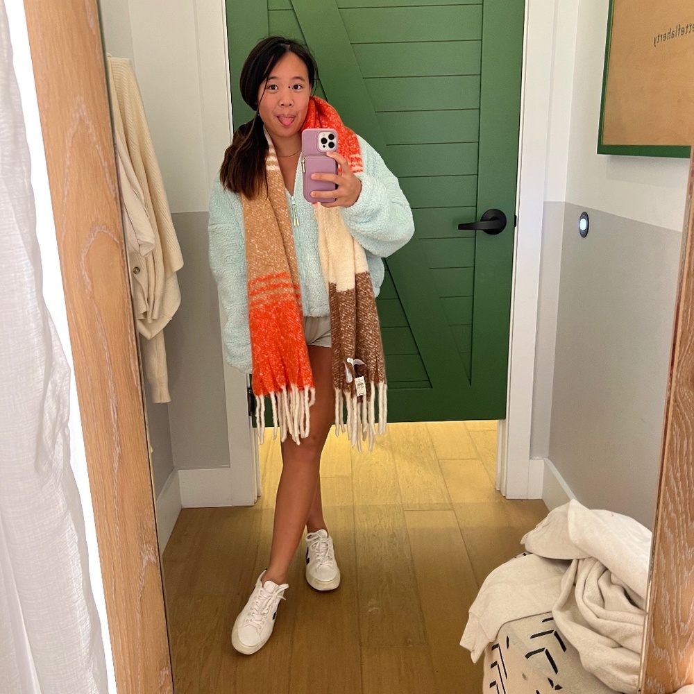 Meet your Posher, Naomi